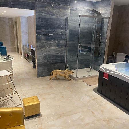 Golden Junior - Jacuzzi Apartamento Ruão Exterior foto